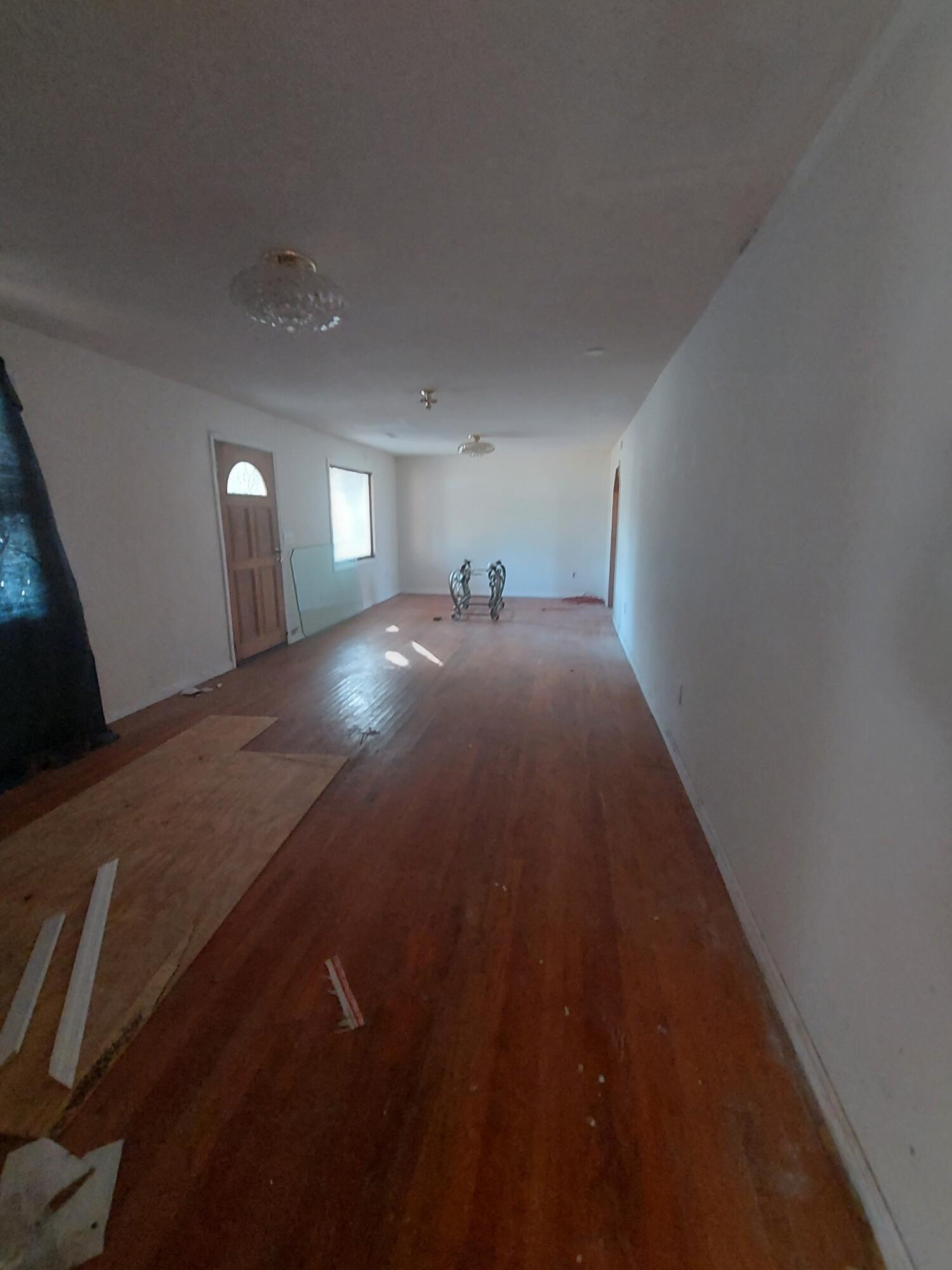 Image 3: Family Room