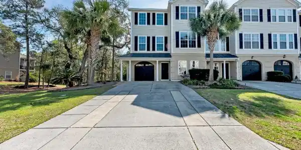 2890 Woodland Park Drive