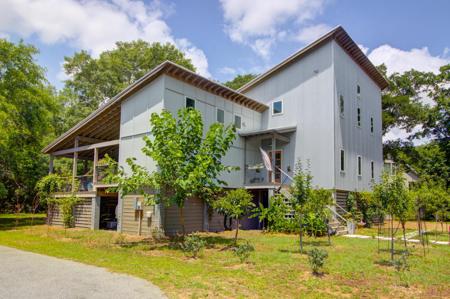 1584 Periwinkle Drive