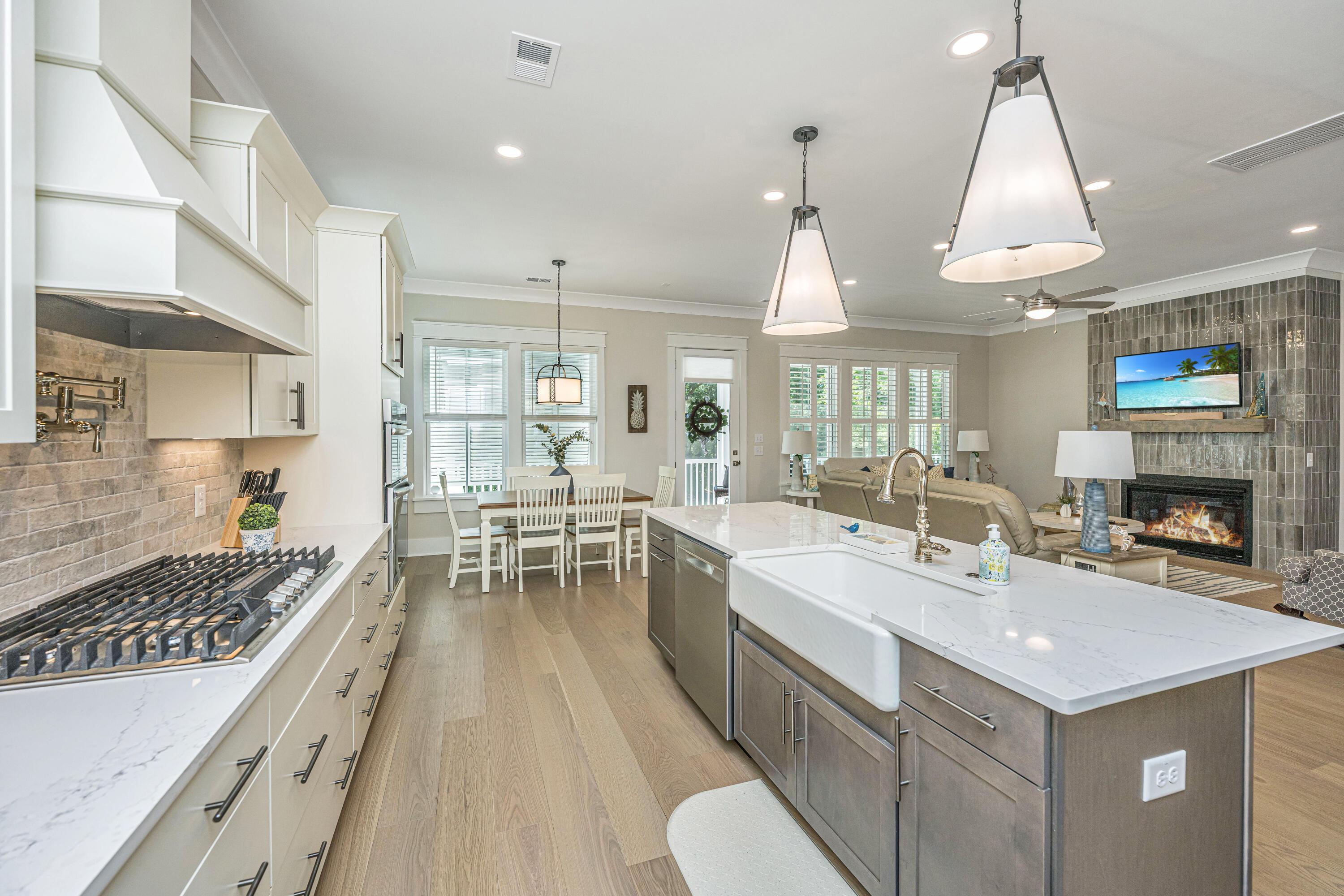 Image 4: 1087CapersviewCt023