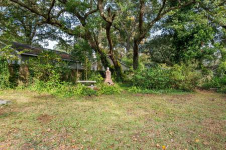 2126 Golfview Drive