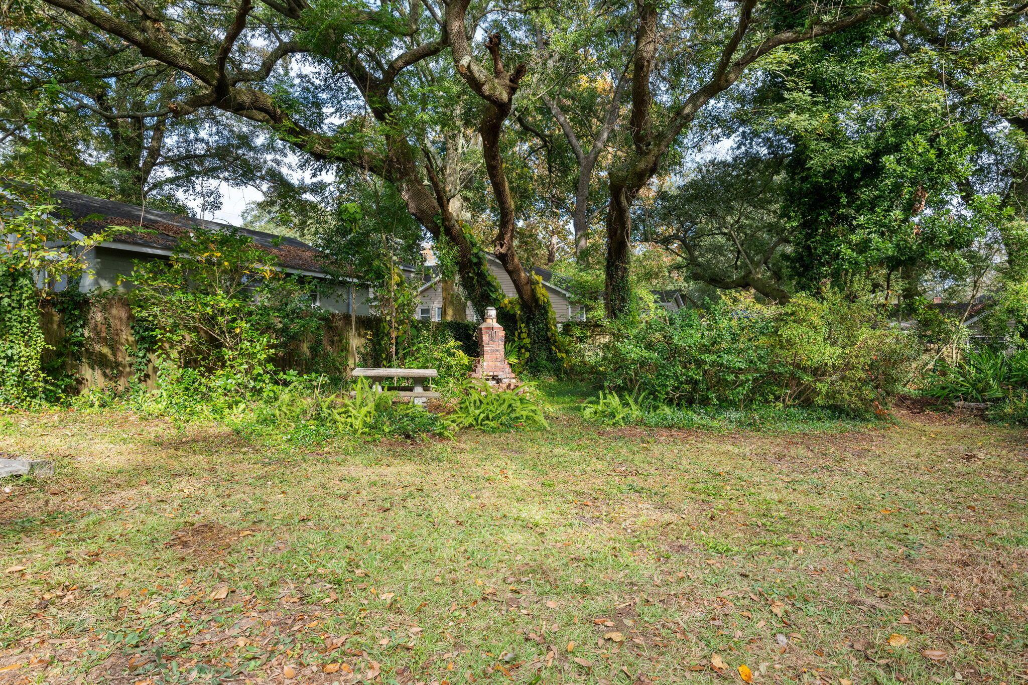 Image 1: 17-web-or-mls-017-2128GoldviewDr-Charles