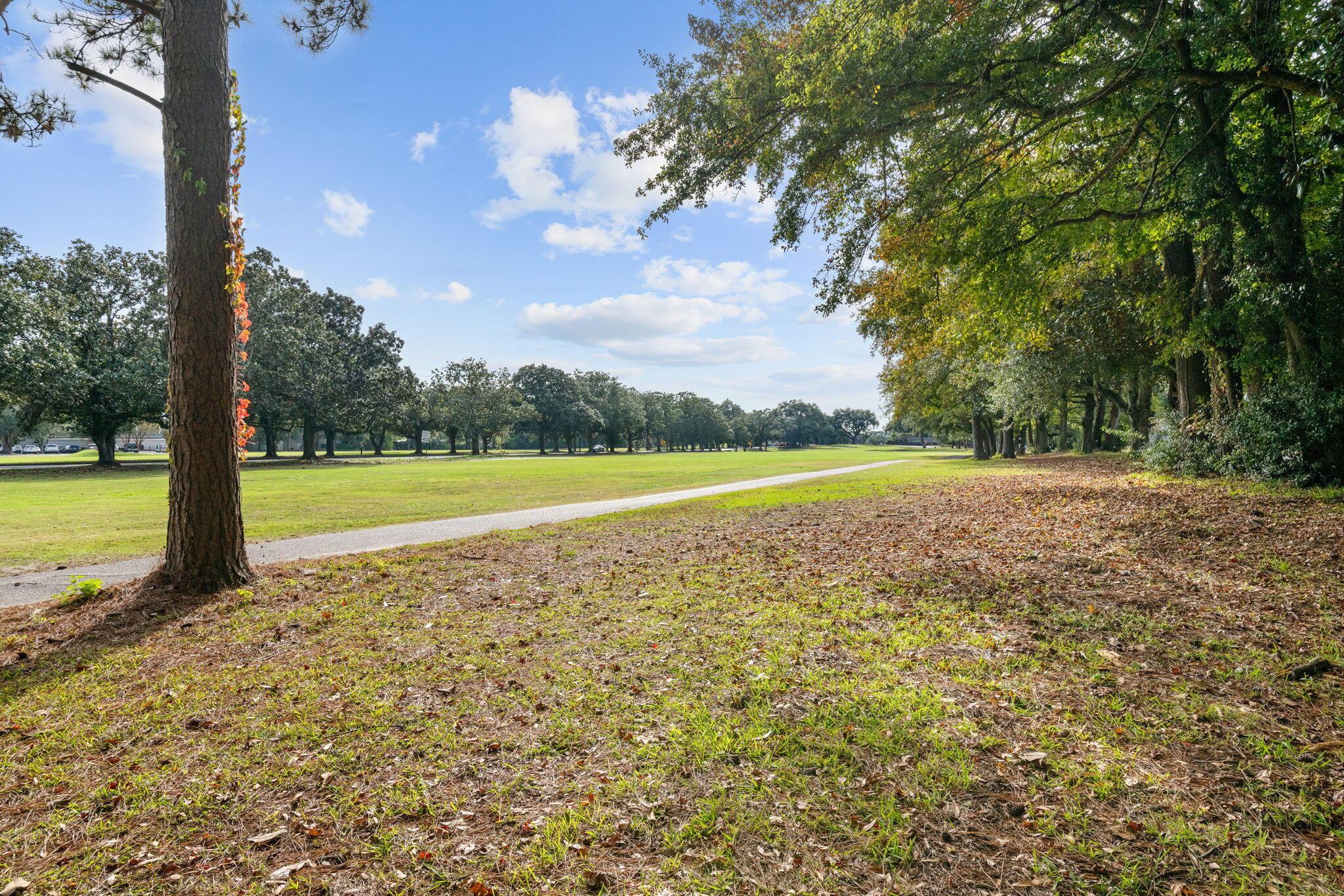 Image 3: 11-web-or-mls-010-2128GoldviewDr-Charles