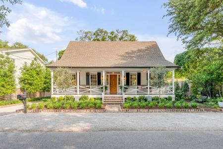 212 Freeman Street