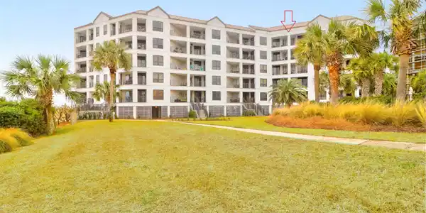 8000 Palmetto Drive