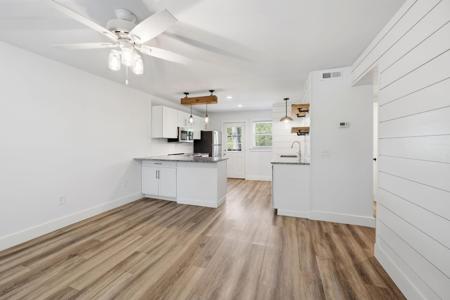 404 Saint Charles Court