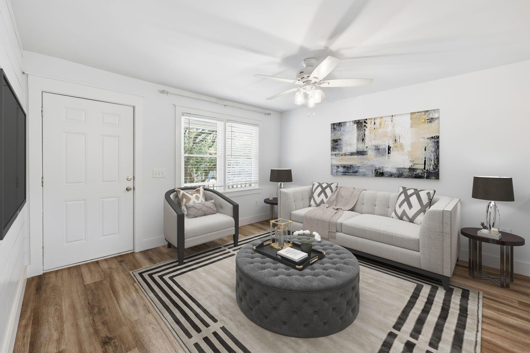 Image 2: Spacious living room