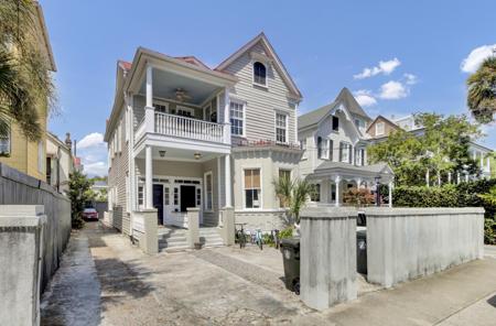68 Vanderhorst Street # B, Charleston SC 29403