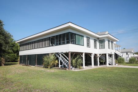 2506 Holmes Street, Edisto Island SC 29438