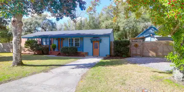 1117 Oceanview Road