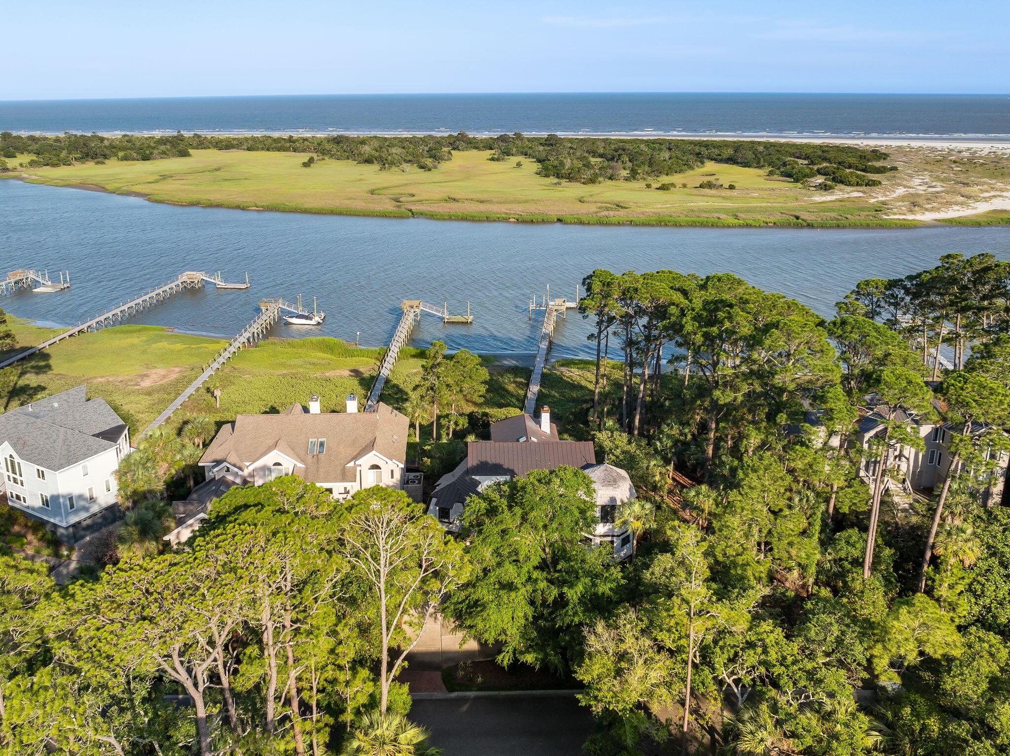Image 4: 60-web-or-mls-3121 Marshgate Dr - Coasta