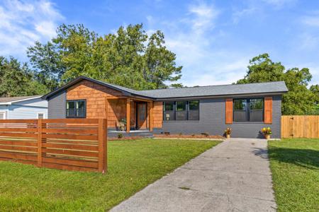 16 Martin Luther King Boulevard