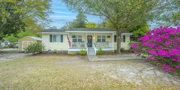1240 Camelia Road