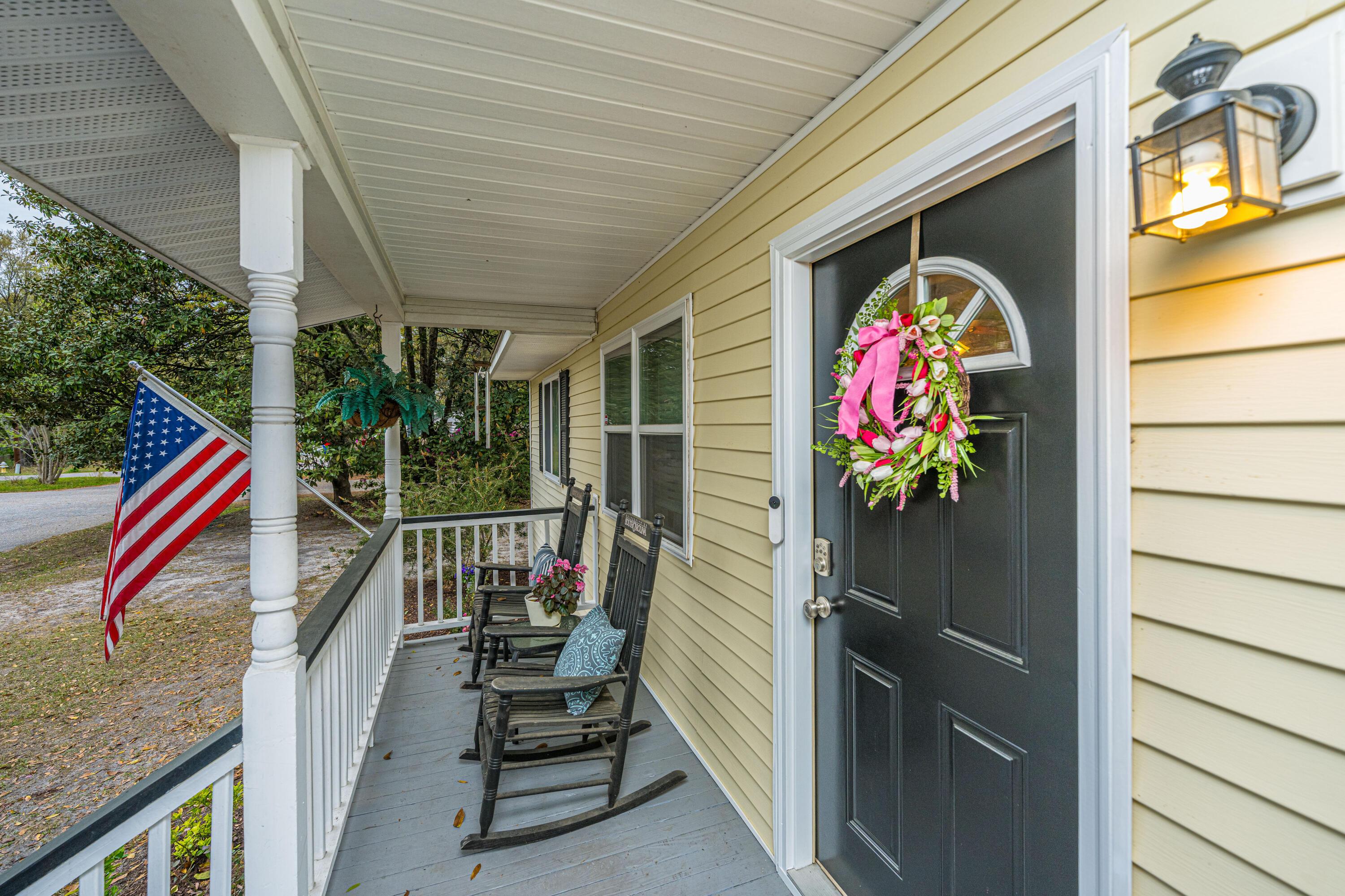 Image 4: 1240CamelliaRd009