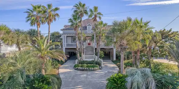 901 W Ashley Avenue, Folly Beach SC 29439