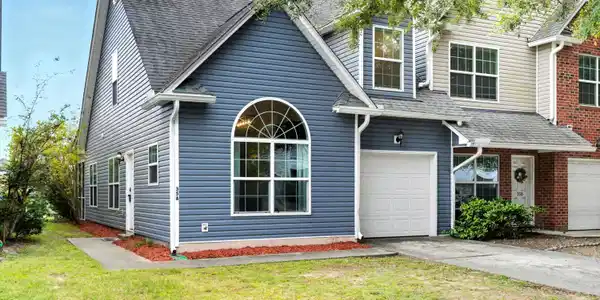 35 Rivers Point Row