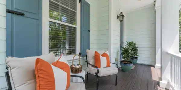 Image 4: Front Porch