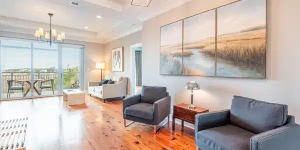 Image 3: Open Floorplan