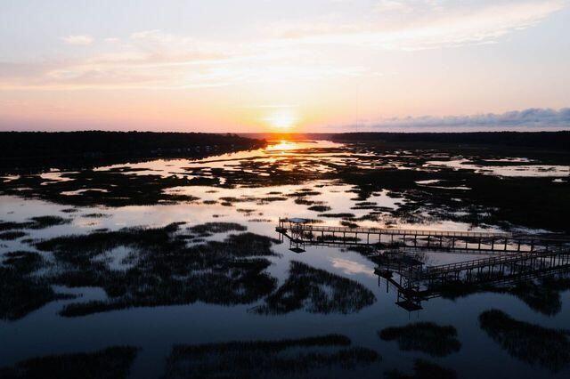 Image 2: Sawyers Island Private Dock Sunset