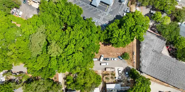 Image 4: Toler Drive-13