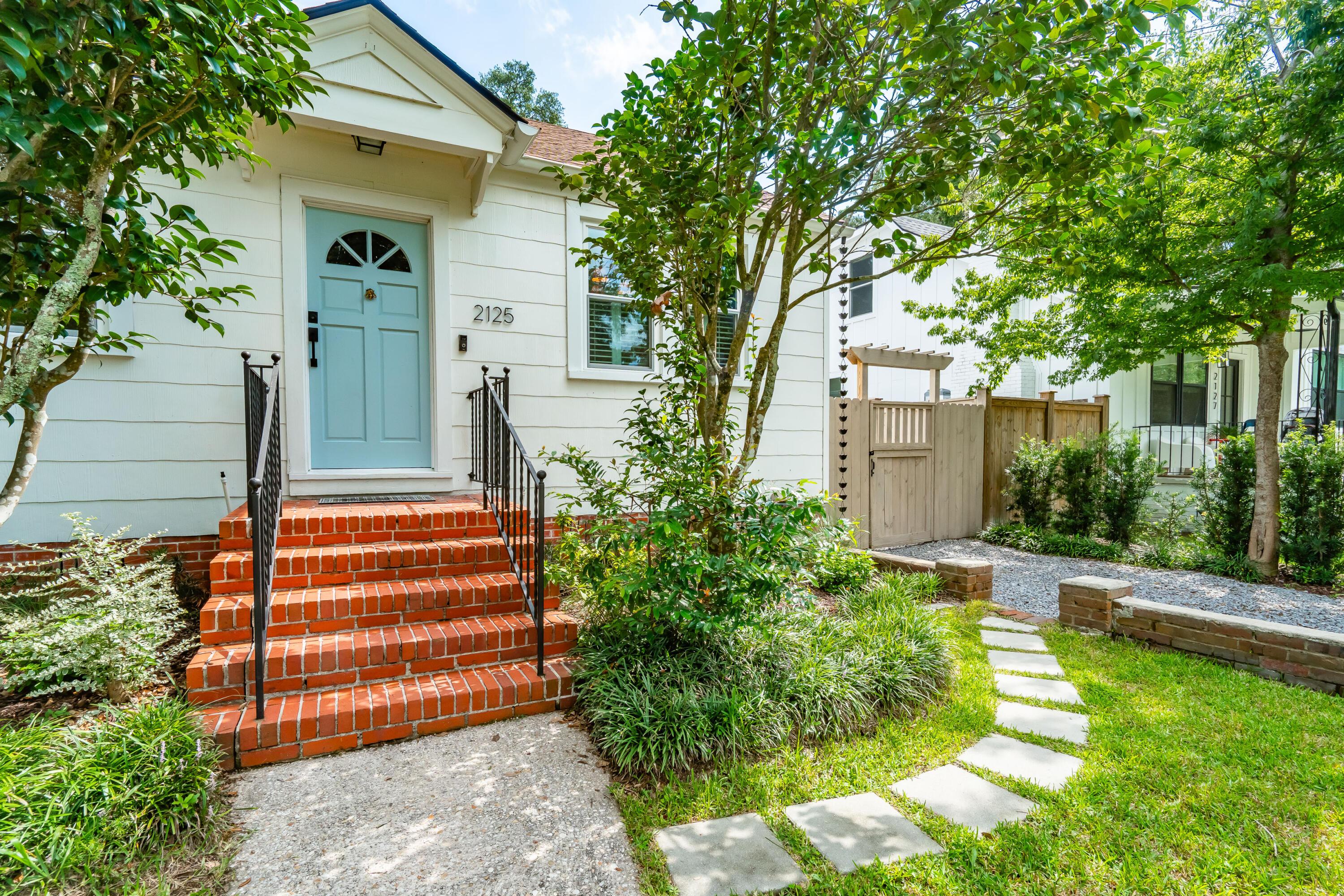 Image 2: 2125MedwayRd-KeenEyeMarketing-006