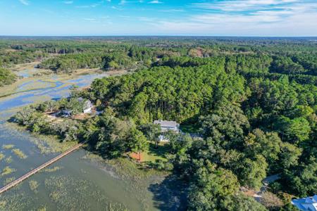 1358 Polly Point Road, Wadmalaw Island SC 29487