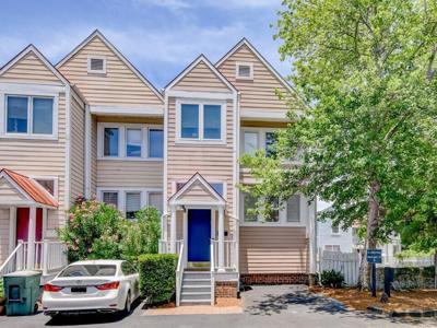 2 Peele Place, Charleston SC 29401