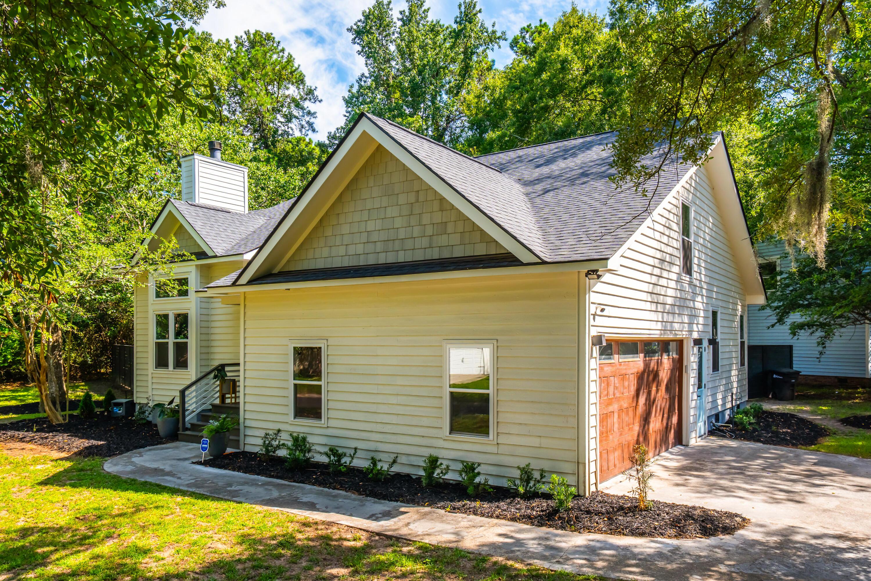 Image 2: 2059MiddleburgLn-KeenEyeMarketing-002