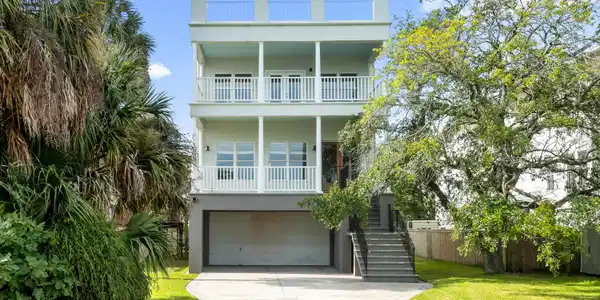 928 W Oceanview Road