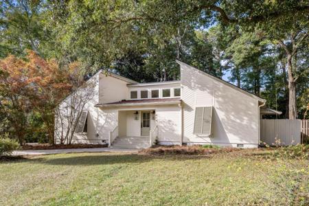 814 Law Lane