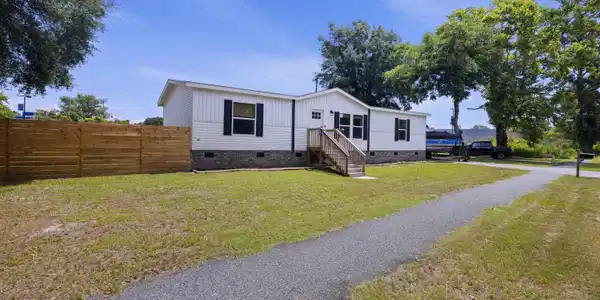 1012 Seaside Lane