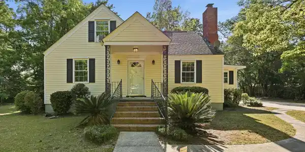 27 Oak Forest Drive