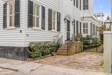 97 Tradd Street, Charleston SC 29401