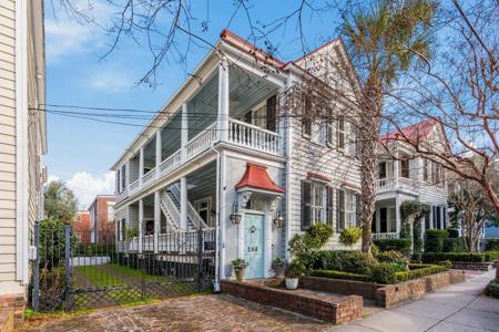 104 Queen Street