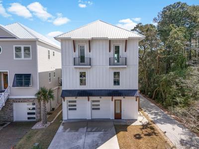 42 Enclave Place