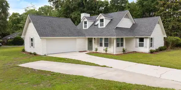 14 Chesterfield Drive
