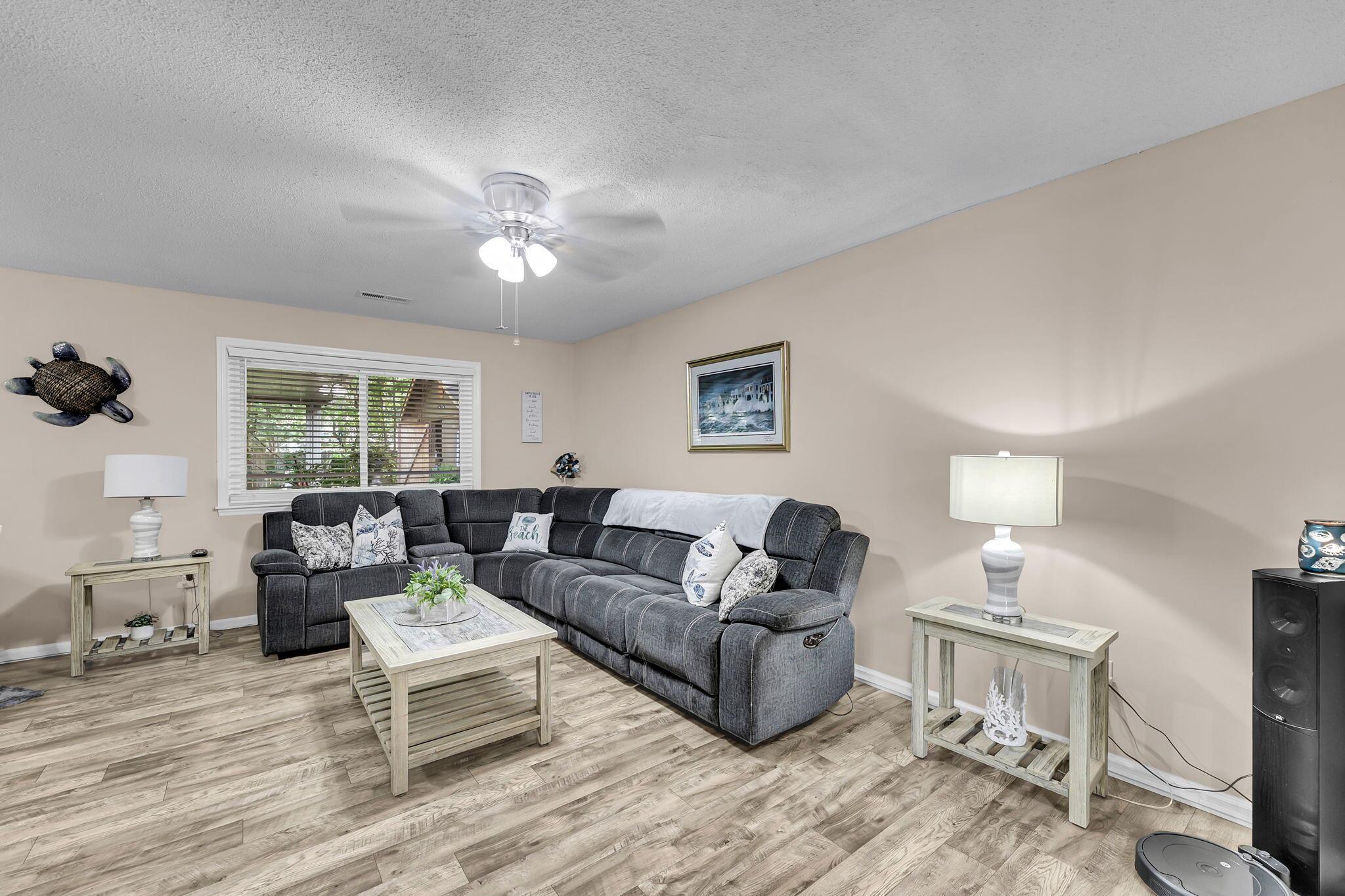 Image 4: CREM - 1816 Aylsford Ct-12
