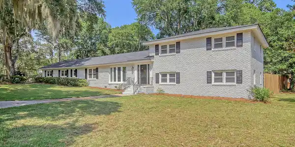 828 Robert E Lee Boulevard, Charleston SC 29412