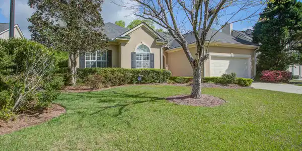 1462 Clarendon Way