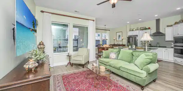 Image 2: Adv living3