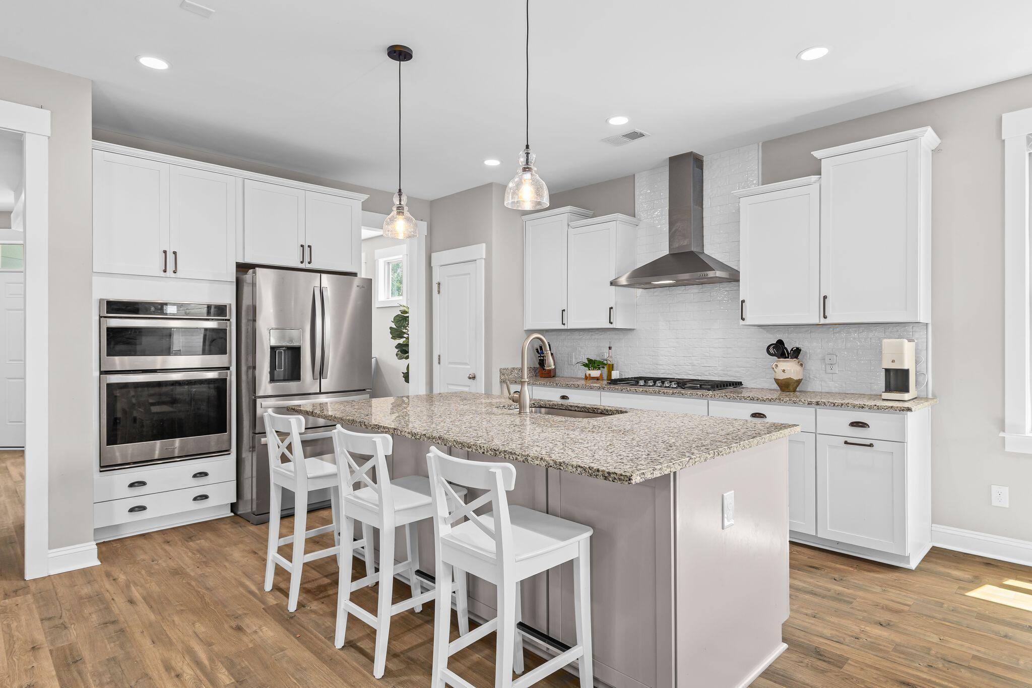 Image 2: Chef's Kitchen