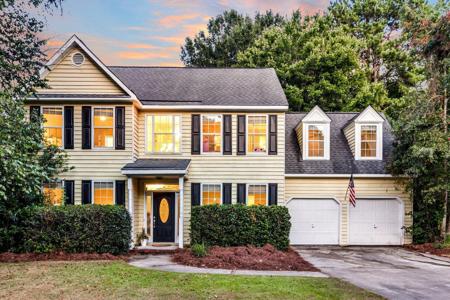 2724 Merwether Lane