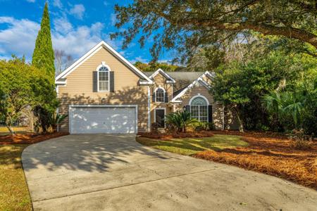 2652 Scarlet Oak Ct Court