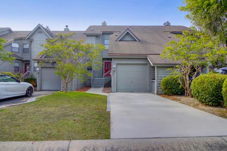 1071 Marsh Court Lane