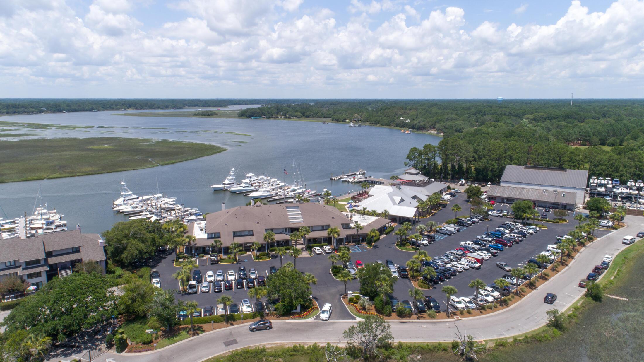 Image 3: Bohicket Marina