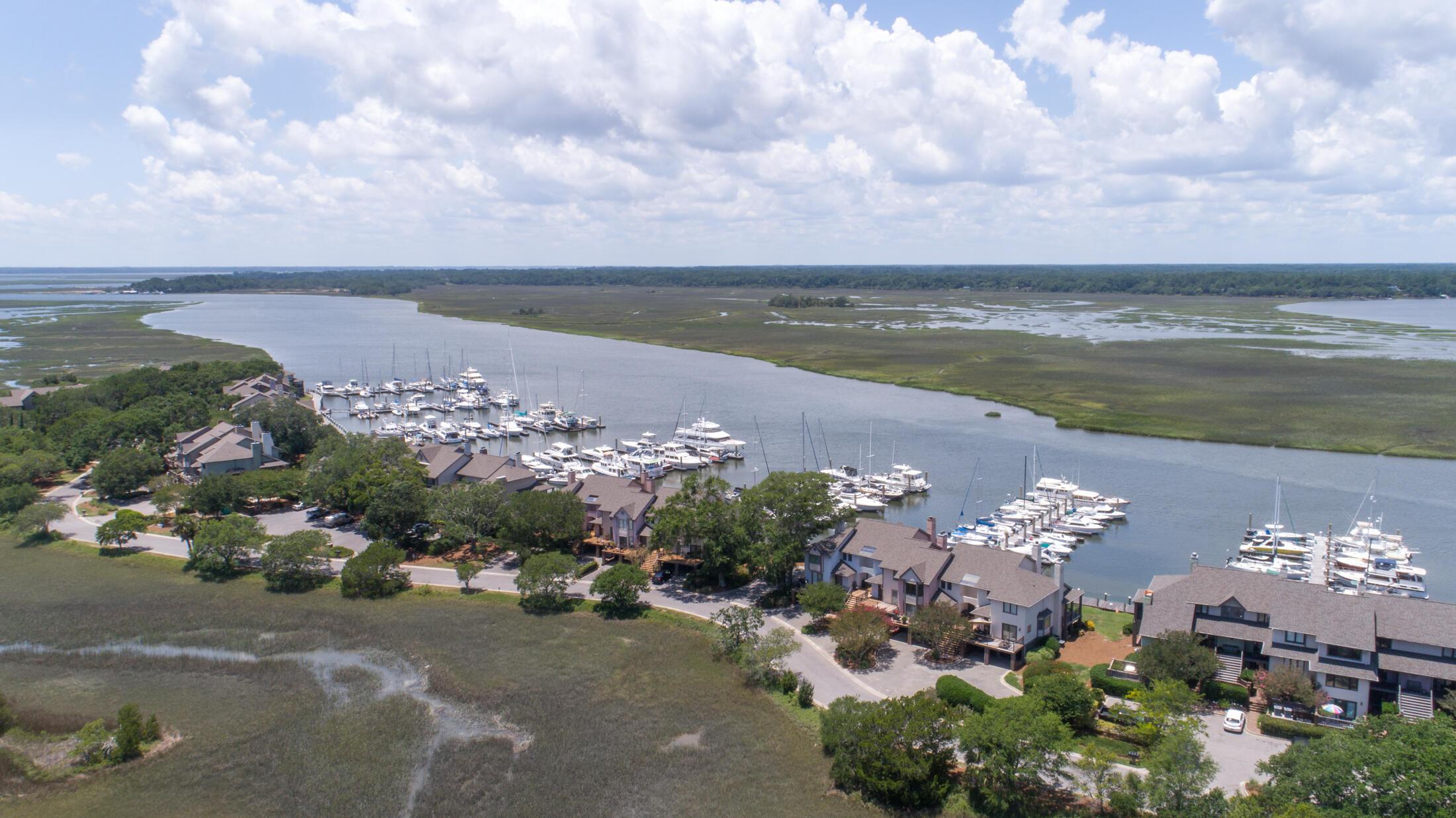 Image 4: Bohicket Marina