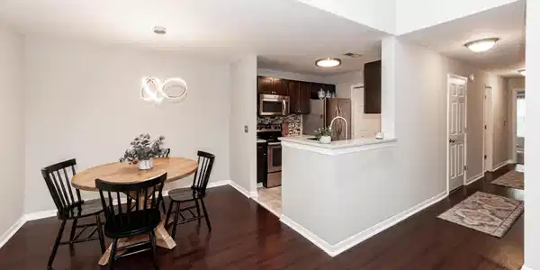 Image 4: 06-4