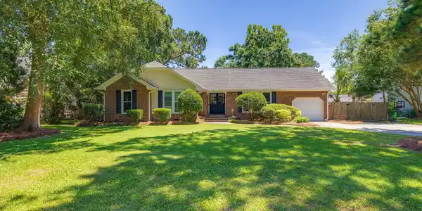 740 Gypsy Lane