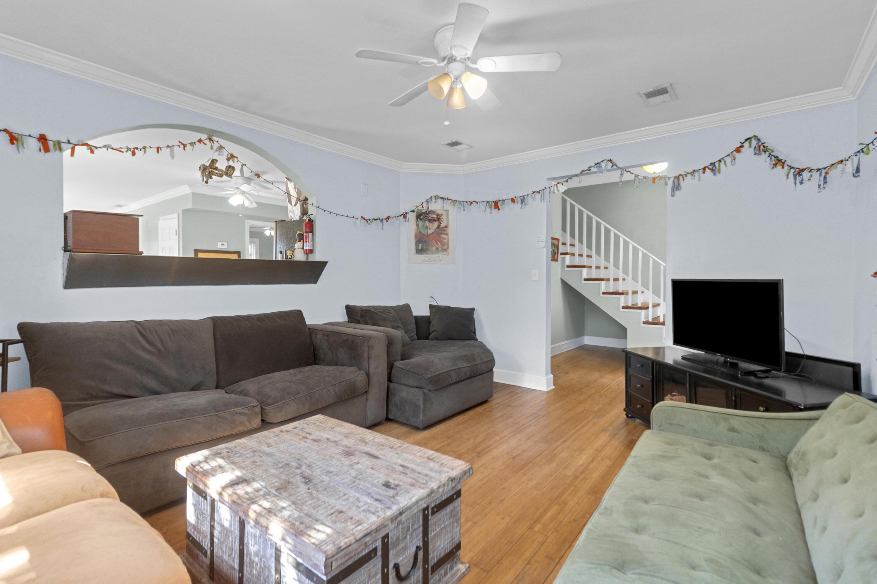 Image 4: 124 E Hudson -Tidalcreekphoto- (9)