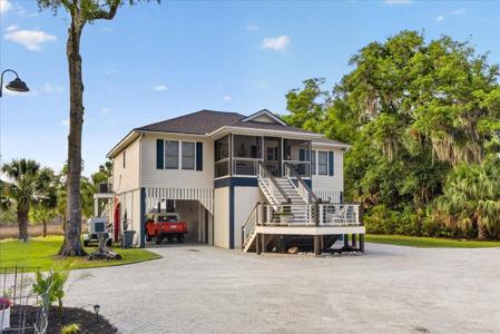 167 Cape Palmetto Point Trail